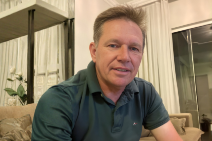 Altevir Seidel apresenta como a tecnologia dos guindastes torna possível erguer estruturas monumentais com precisão e segurança.