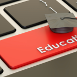 Gustavo Morceli analisa por que a inovação educacional não nasce pronta e como o erro se torna parte essencial do processo de aprendizagem e evolução pedagógica.