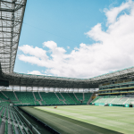 A eficiência operacional, analisada por Luciano Colicchio Fernandes, se consolida como fator decisivo para a competitividade dos clubes modernos.