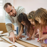 A convivência diária molda valores, escolhas e caráter, destaca Vitor Barreto Moreira.