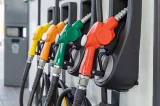 Economia em foco: Distribuidoras e Postos Elevam Preços e Lucros de Combustíveis